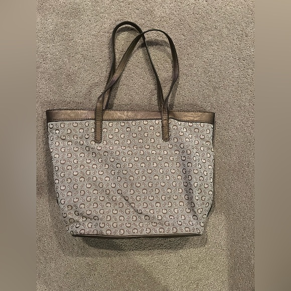 Women’s Guess Purse Handbag. - Picture 2 of 7